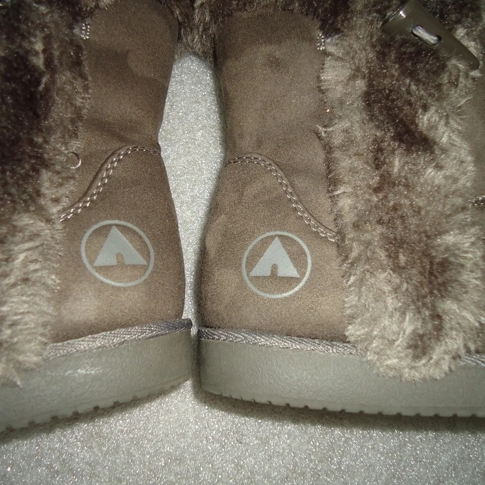Airwalk Women's Brown Suede Faux Fur Lined Toggle Button Boots Winter Shoes 11 - Picture 9 of 13